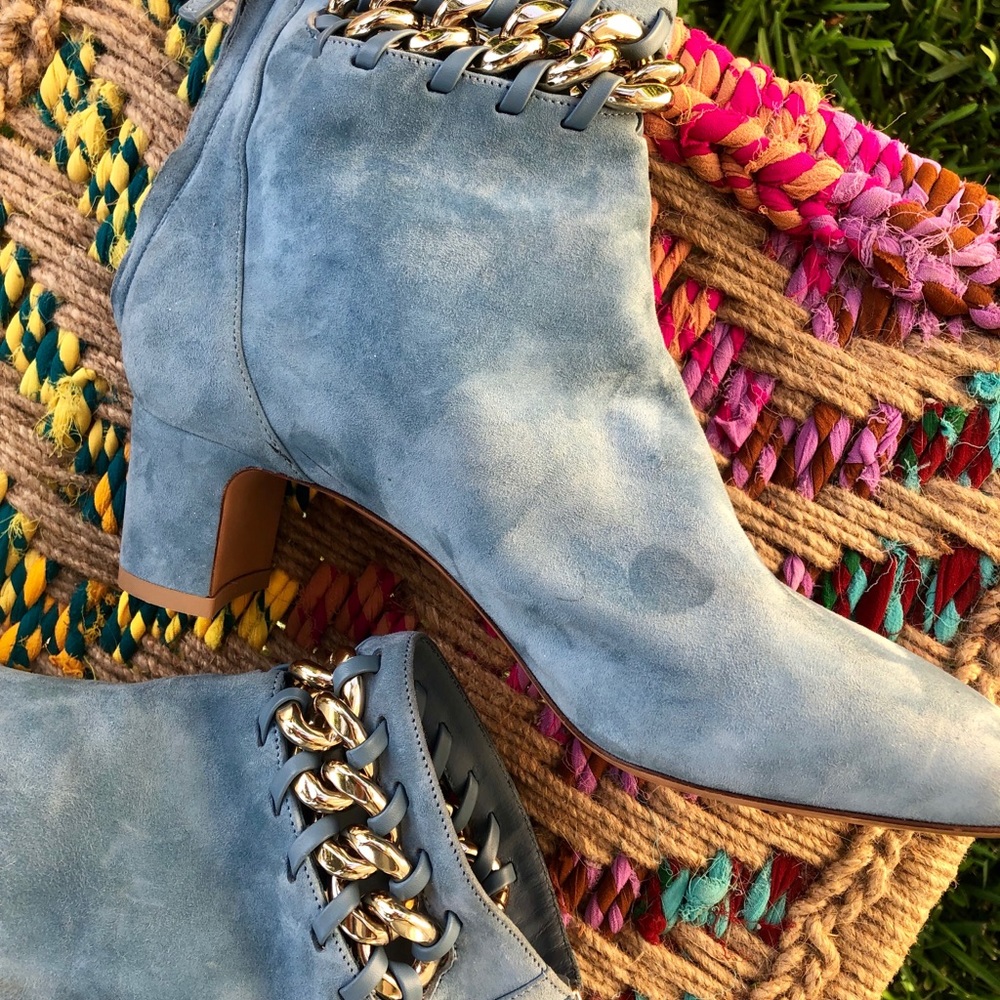 ❤️SOLD❤️ Valentino blue & gold chain boots - Picture 2 of 4
